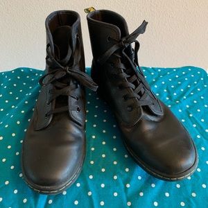 DR. MARTEN BOOTS